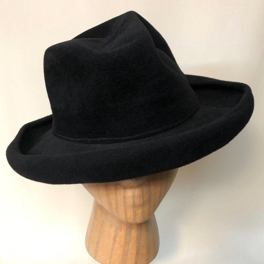 Lynda Diamond, NY vintage hat, women's M/L, funky